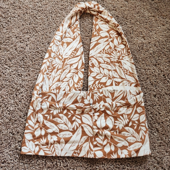 2 cute halter tops - Picture 2 of 6